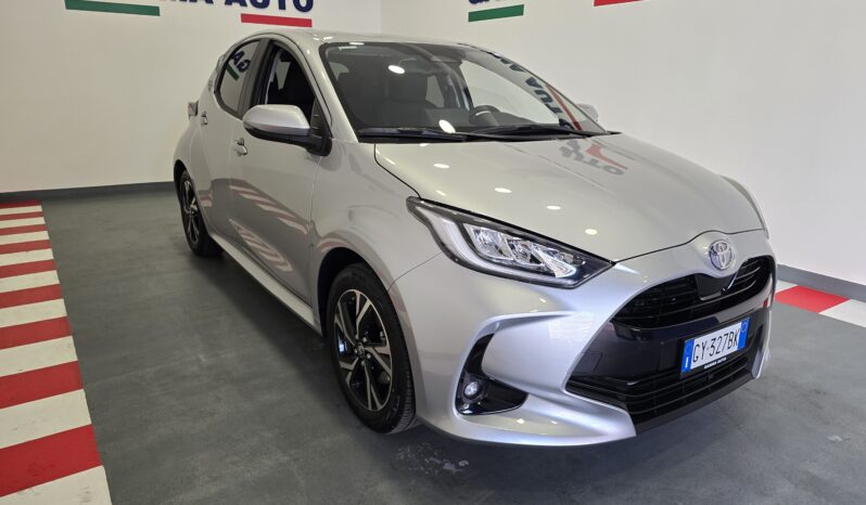 
								Toyota Yaris 1.5 HYBRID TREND full									