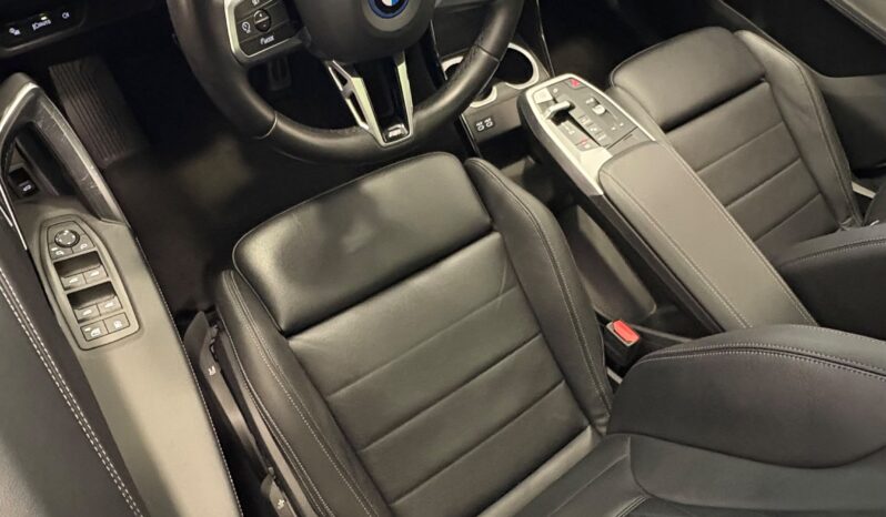 
								BMW X1 XDRIVE 25e M-SPORT full									
